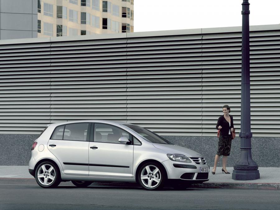  Volkswagen Golf Plus 2005 года  (фото 27 из 88)